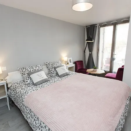 Bed & Breakfast Chambre D'hotes Des Lys Montbrison